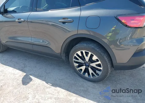 2020 Ford Escape Se Sport Hybrid z USA, uszkodzony, nr VIN 1FMCU0BZ5LUC47858